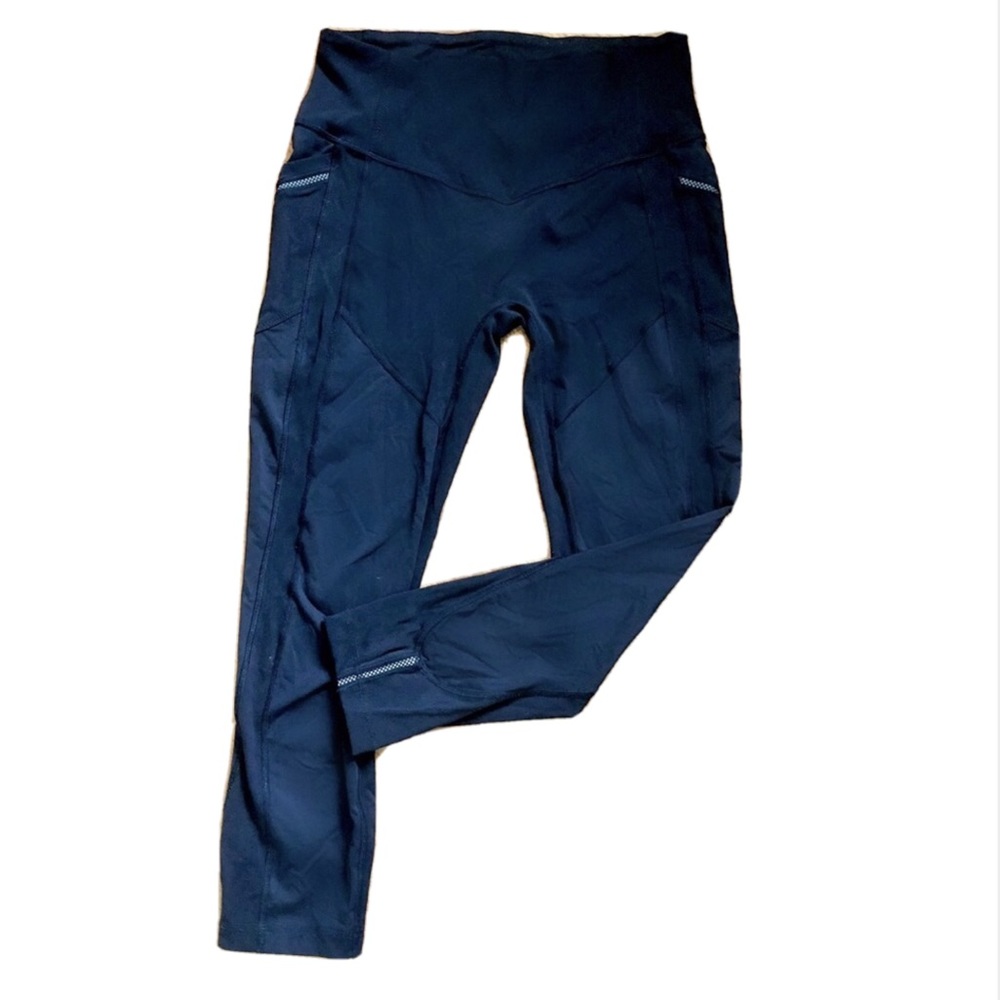 7/8 Black Lulu Leggings w Reflective Detail
